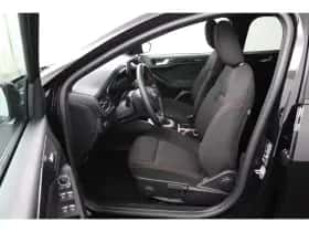 Ford Focus (2025) thumbnail 6