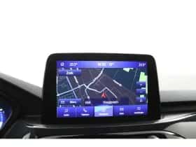 Ford Kuga (2020) thumbnail 5