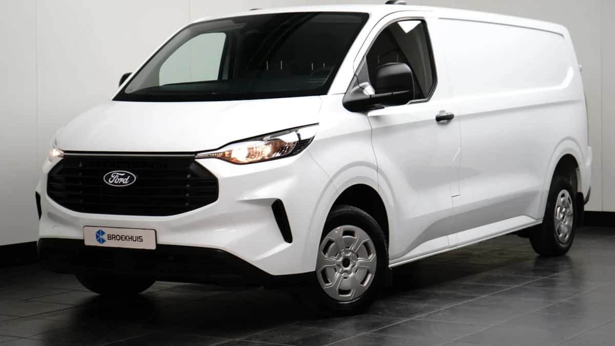 Ford Transit Custom (2024) — foto 1