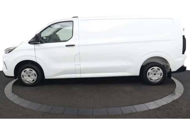 Ford Transit Custom (2024) thumbnail 2