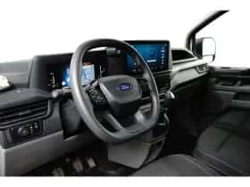 Ford Transit Custom (2024) thumbnail 2