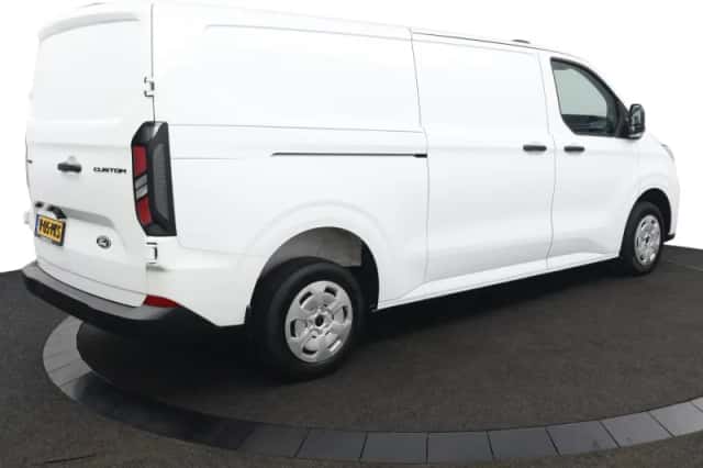 Ford Transit Custom (2024) thumbnail 4