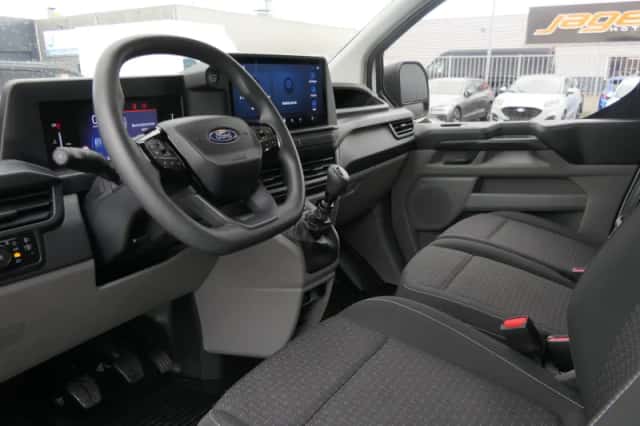 Ford Transit Custom (2024) thumbnail 5