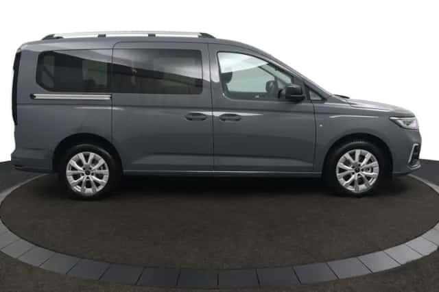 Ford Grand Tourneo Connect (2026) thumbnail 3