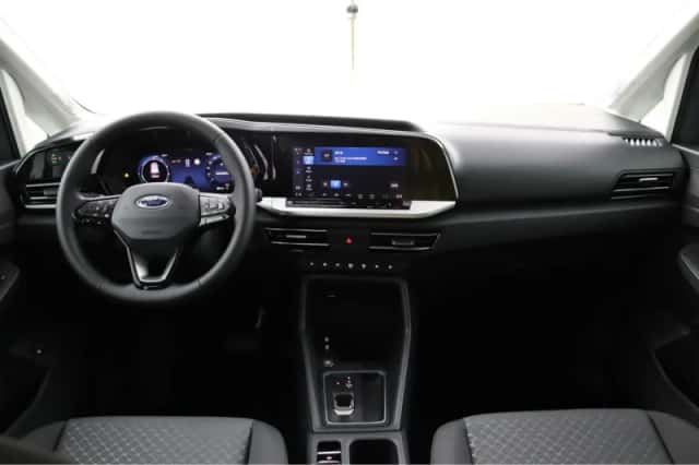 Ford Grand Tourneo Connect (2026) thumbnail 5