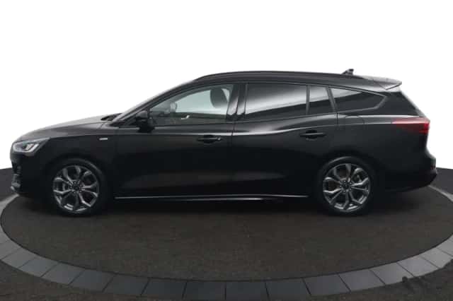 Ford Focus (2025) thumbnail 2