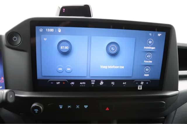 Ford E-Transit Custom (2026) thumbnail 6