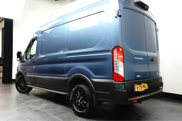 Ford Transit (2024) thumbnail 5