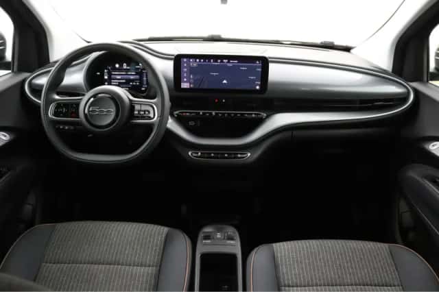 Fiat 500 (2022) thumbnail 5