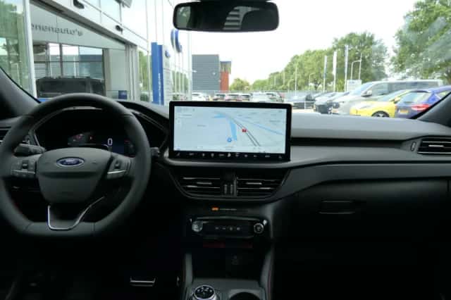 Ford Kuga (2026) thumbnail 4