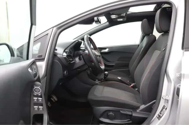Ford Fiesta (2021) thumbnail 6