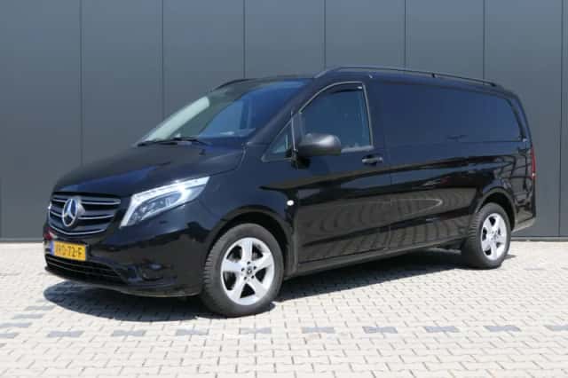 Mercedes-Benz Vito (2022) thumbnail 1