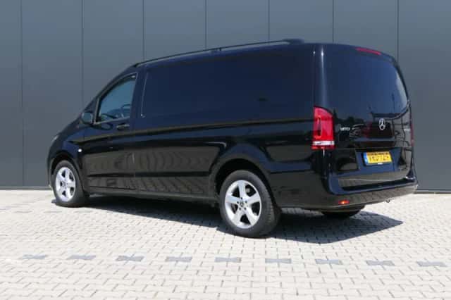 Mercedes-Benz Vito (2022) thumbnail 4