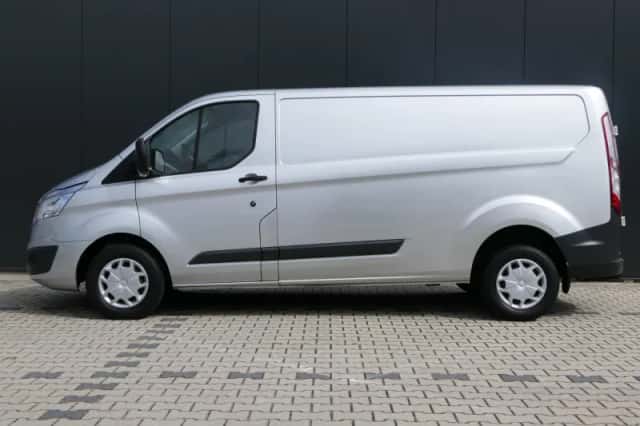 Ford Transit Custom (2017) thumbnail 2