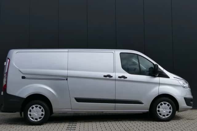 Ford Transit Custom (2017) thumbnail 3