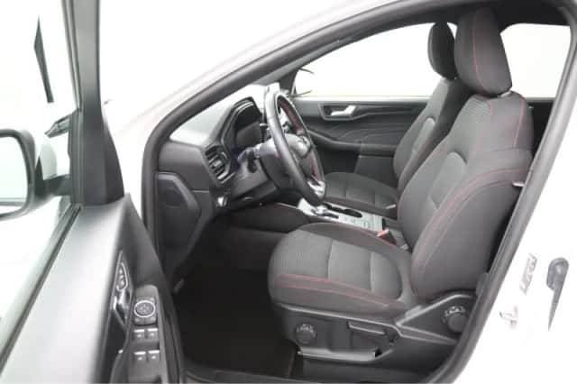 Ford Kuga (2021) thumbnail 6