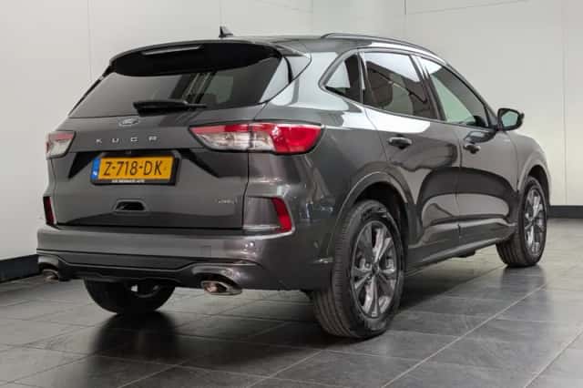 Ford Kuga (2024) thumbnail 4