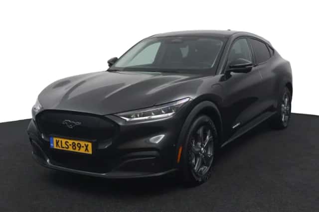 Ford Mustang Mach-E (2022) thumbnail 1