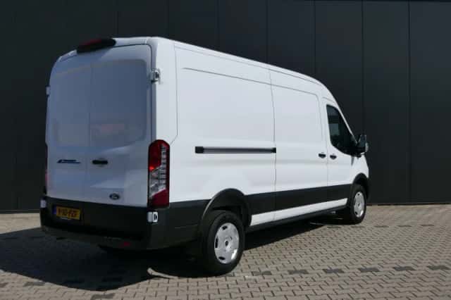 Ford E-Transit (2026) thumbnail 4