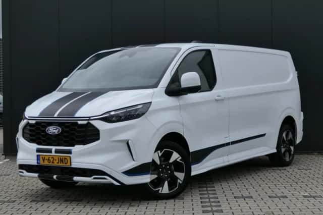 Ford Transit Custom (2024) thumbnail 1