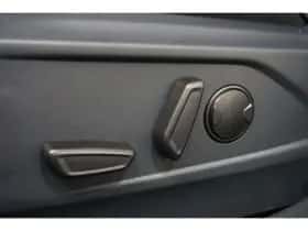 Ford Mustang Mach-E (2026) thumbnail 13