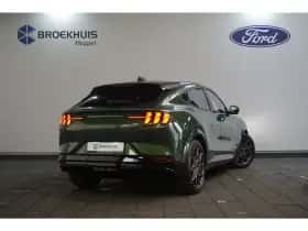 Ford Mustang Mach-E (2026) thumbnail 5