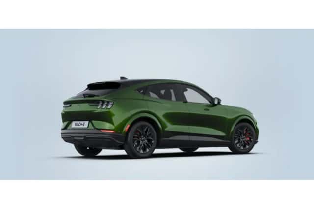Ford Mustang Mach-E (2026) thumbnail 4