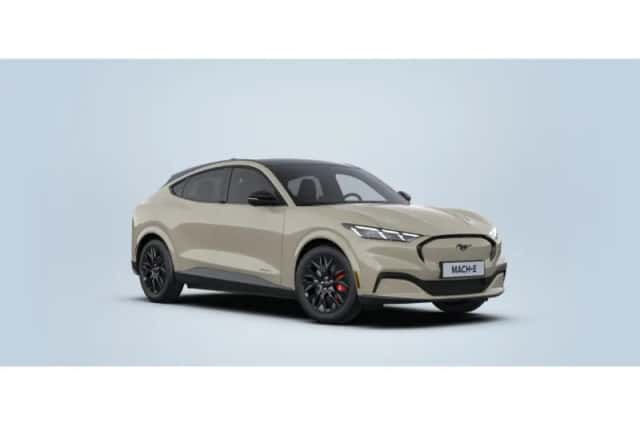 Ford Mustang Mach-E (2026) thumbnail 2