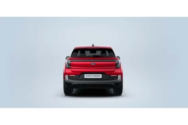 Ford Explorer (2026) thumbnail 6