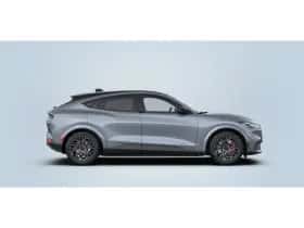 Ford Mustang Mach-E (2026) thumbnail 3