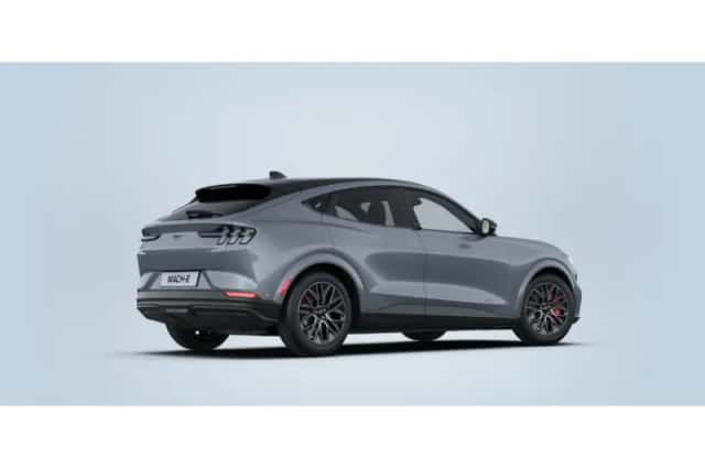 Ford Mustang Mach-E (2026) thumbnail 4