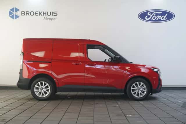 Ford Transit Courier (2024) thumbnail 6