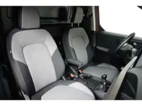 Ford Transit Courier (2024) thumbnail 10