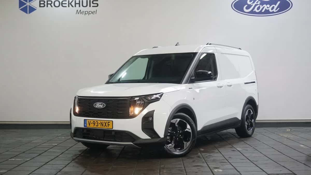 Ford Transit Courier (2024) — foto 1
