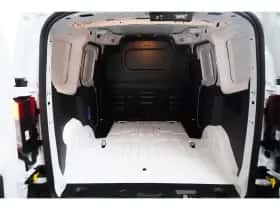 Ford Transit Courier (2024) thumbnail 14