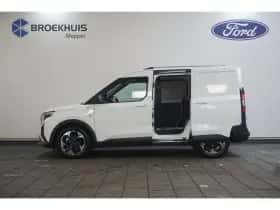 Ford Transit Courier (2024) thumbnail 4