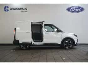 Ford Transit Courier (2024) thumbnail 8