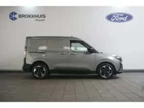 Ford E-Transit Courier (2026) thumbnail 6