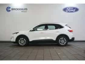 Ford Kuga (2022) thumbnail 3