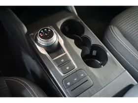 Ford Kuga (2022) thumbnail 31
