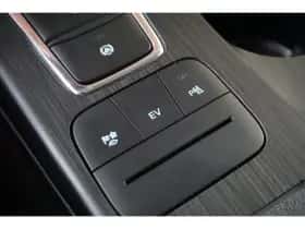 Ford Kuga (2022) thumbnail 34
