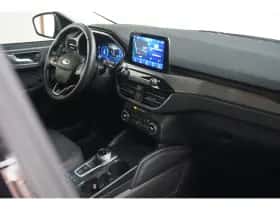 Ford Kuga (2022) thumbnail 10
