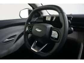 Ford Explorer (2024) thumbnail 13