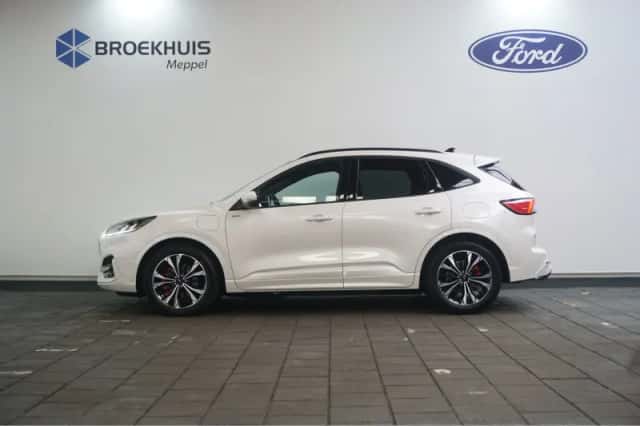 Ford Kuga (2020) thumbnail 4
