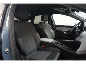 Peugeot 3008 (2024) thumbnail 8