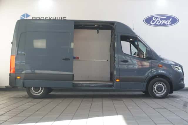 Mercedes-Benz Sprinter (2024) thumbnail 6