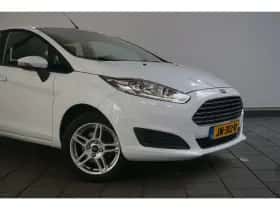 Ford Fiesta (2016) thumbnail 32