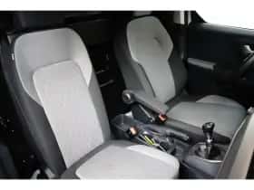 Ford Transit Courier (2024) thumbnail 9