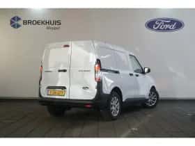 Ford Transit Courier (2024) thumbnail 11