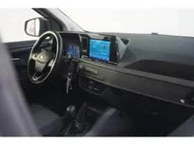Ford Transit Courier (2024) thumbnail 18